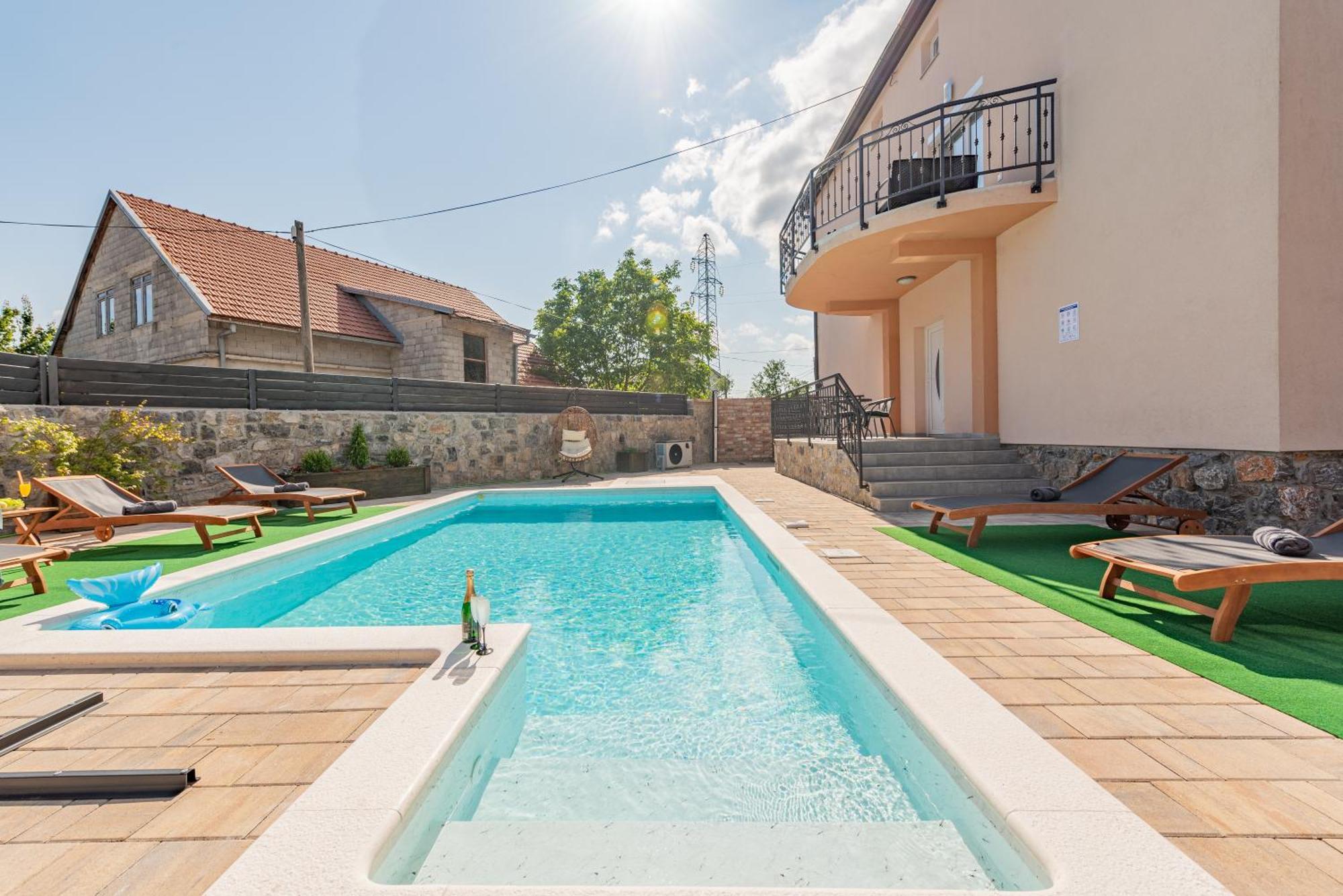 Apartment Toni Gračac