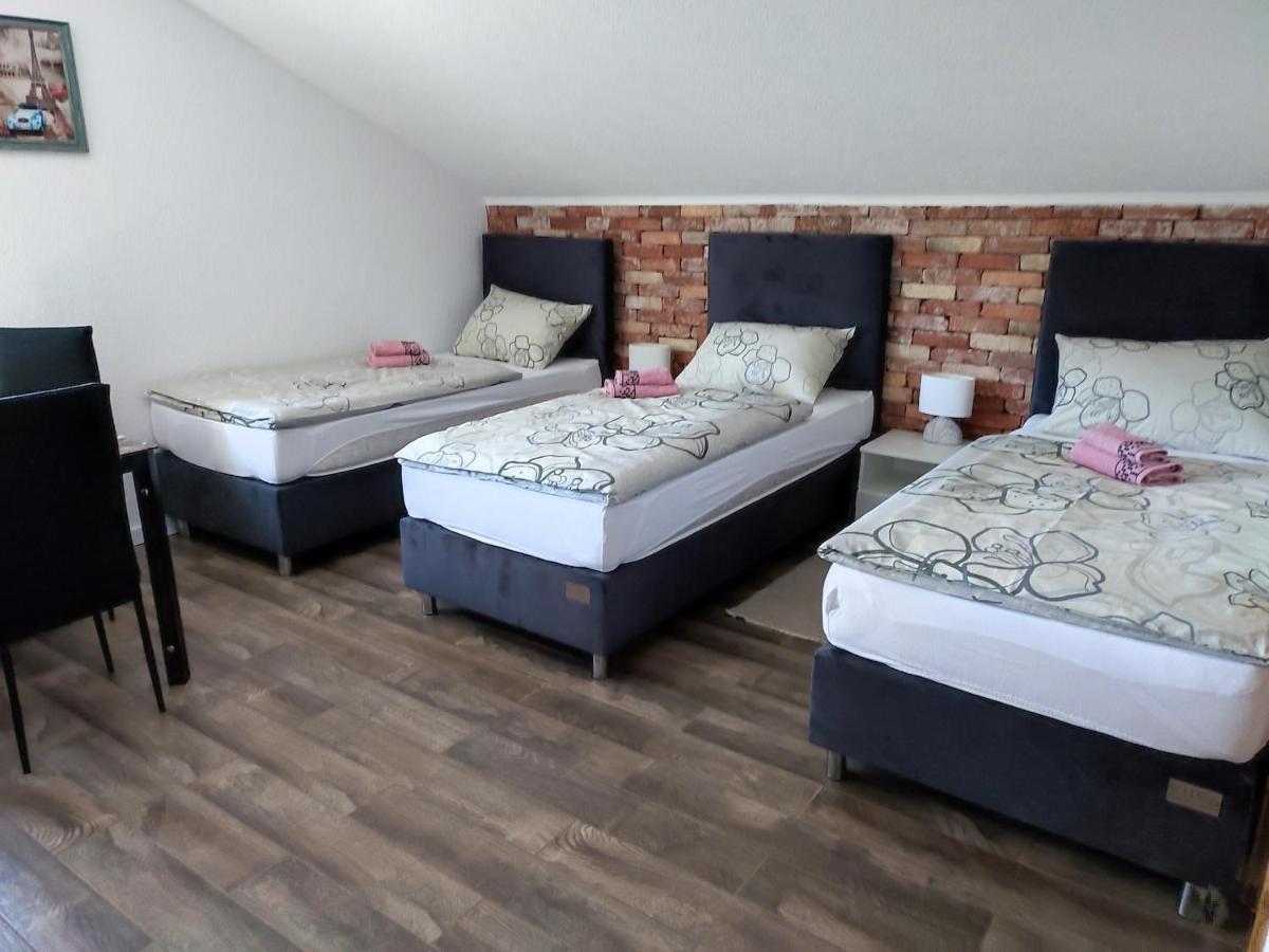 Toni Apartma *