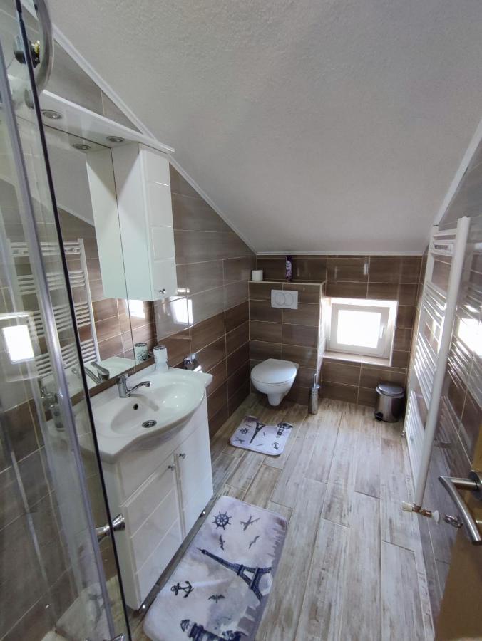 Apartma Toni