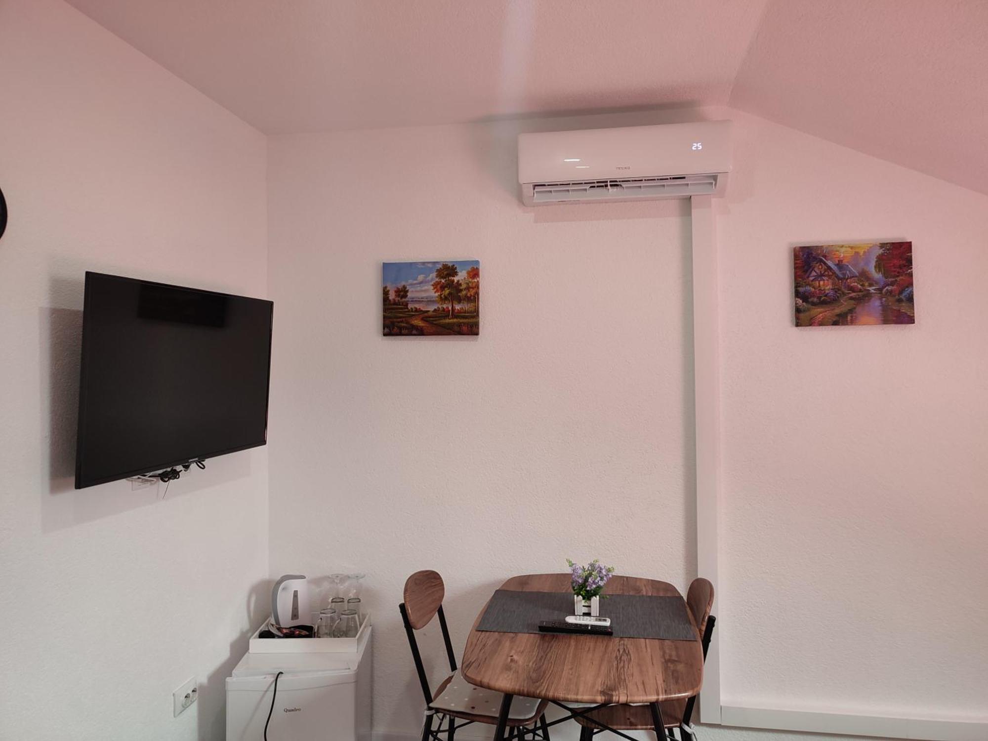 Toni Apartma *
